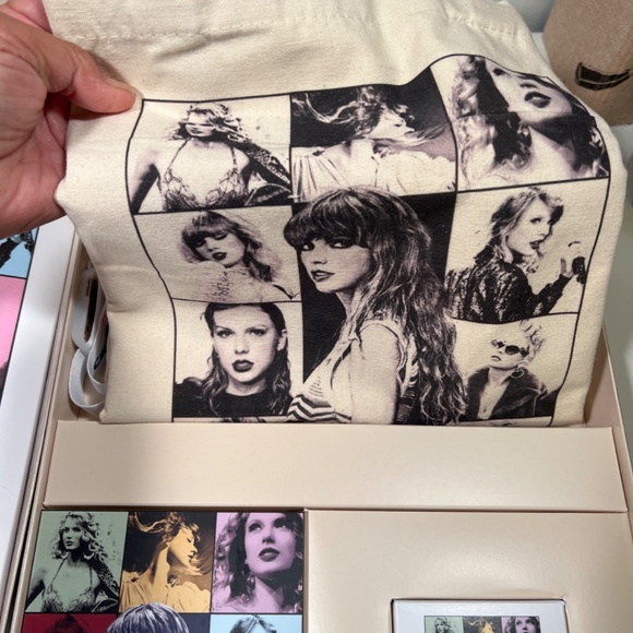 Taylor Swift Eras Tour VIP box and water bottle - Picture 7 of 10